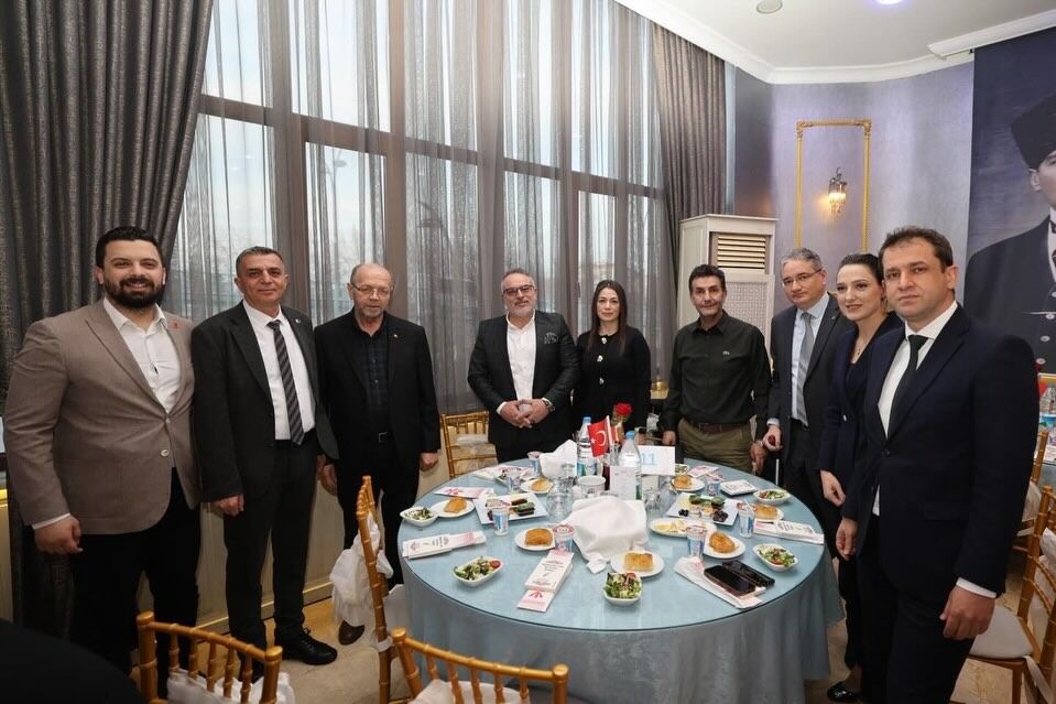 Manisa Siyasetinde Ramazan Bereketi (2)