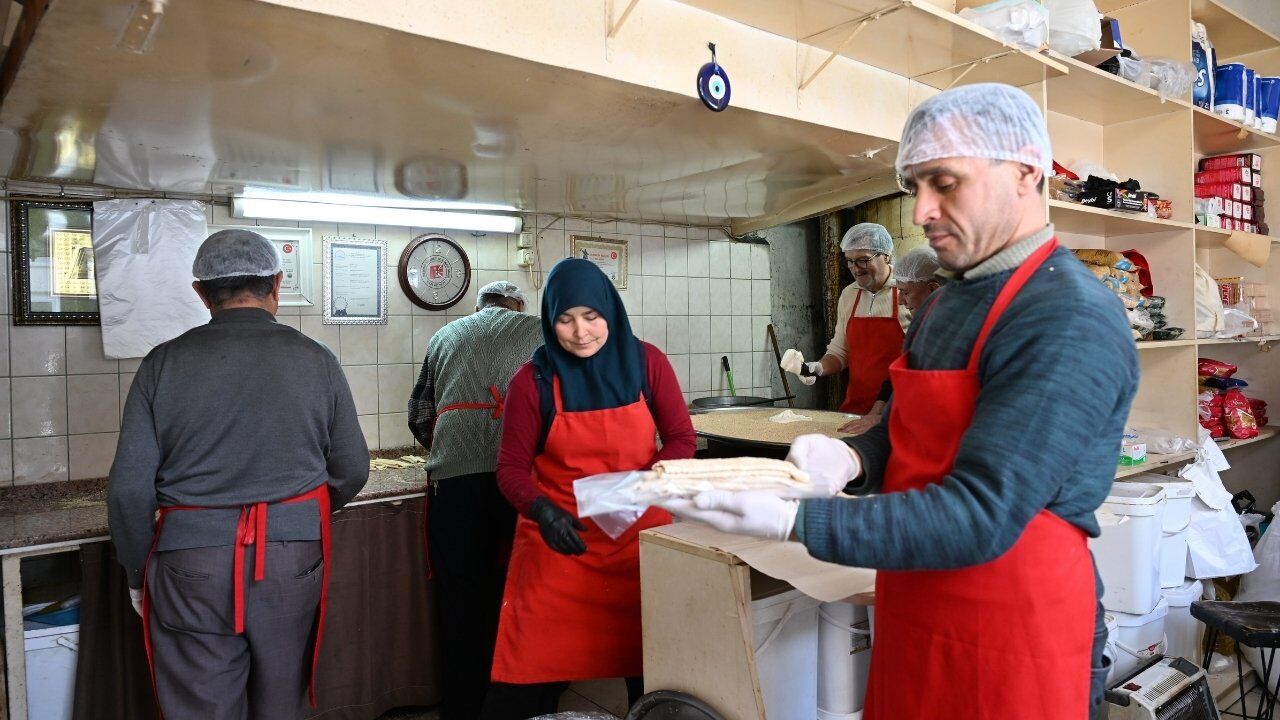 Manisa'da Bu Gelenek Tam 75 Yıldır Devam Ediyor .3.1.