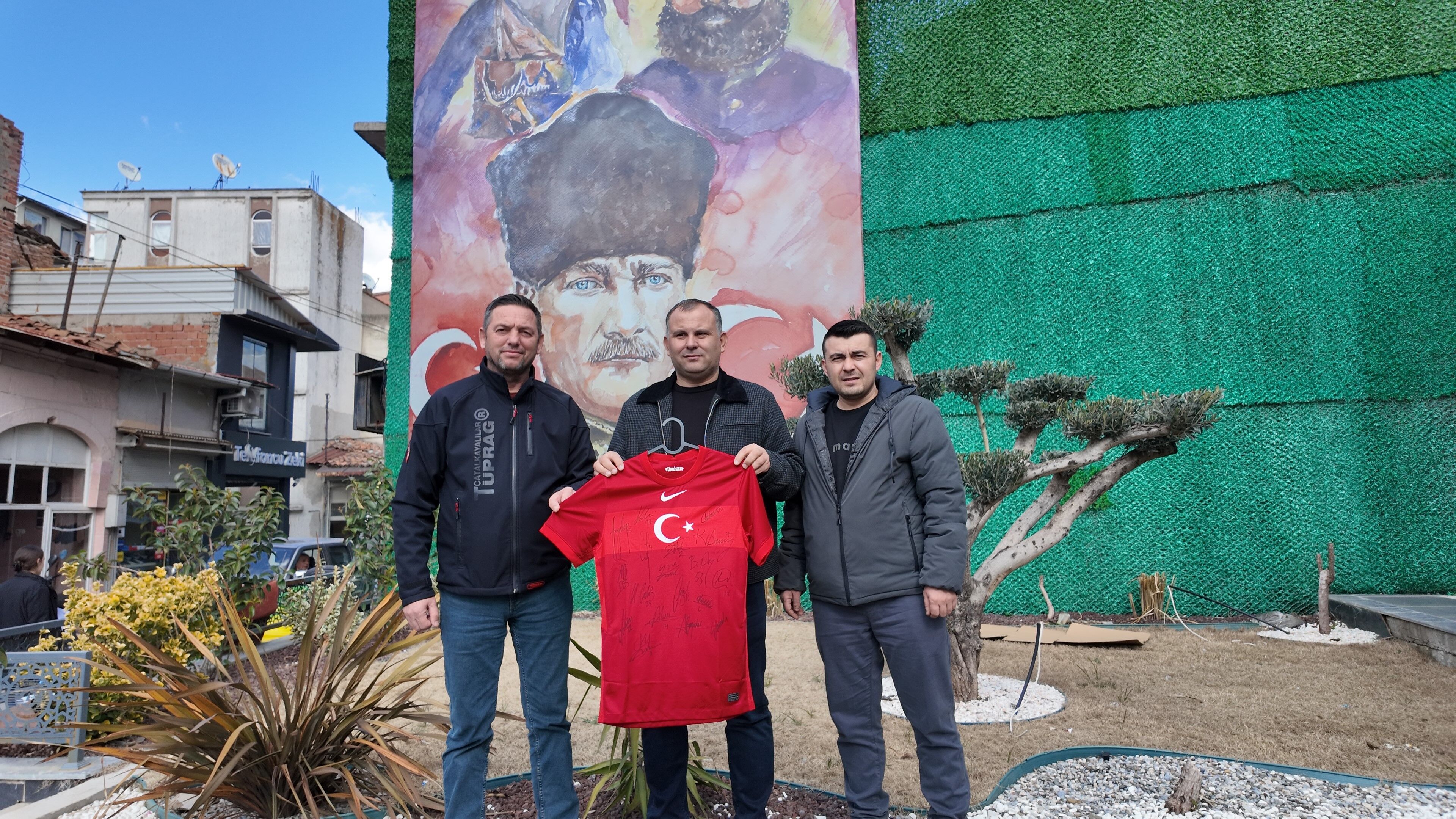 Manisa'da Dmd Hastası Rahmi Kerem Için Seferberlik! (1)