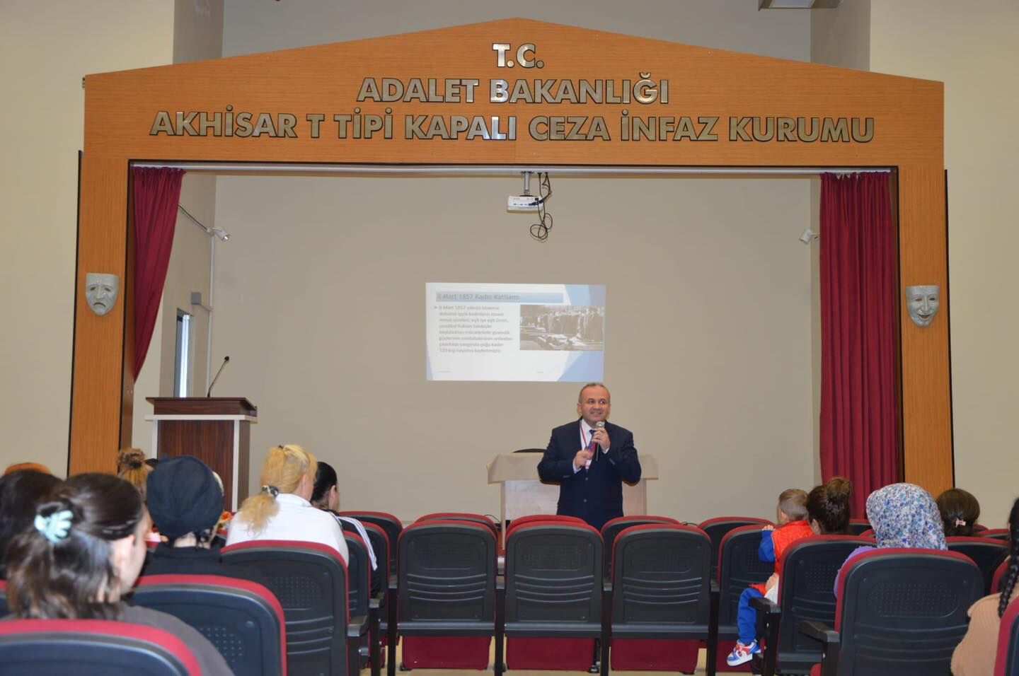 Manisa'da Kadın Hükümlü Ve Tutuklulara Yönelik Eğitim! (2)