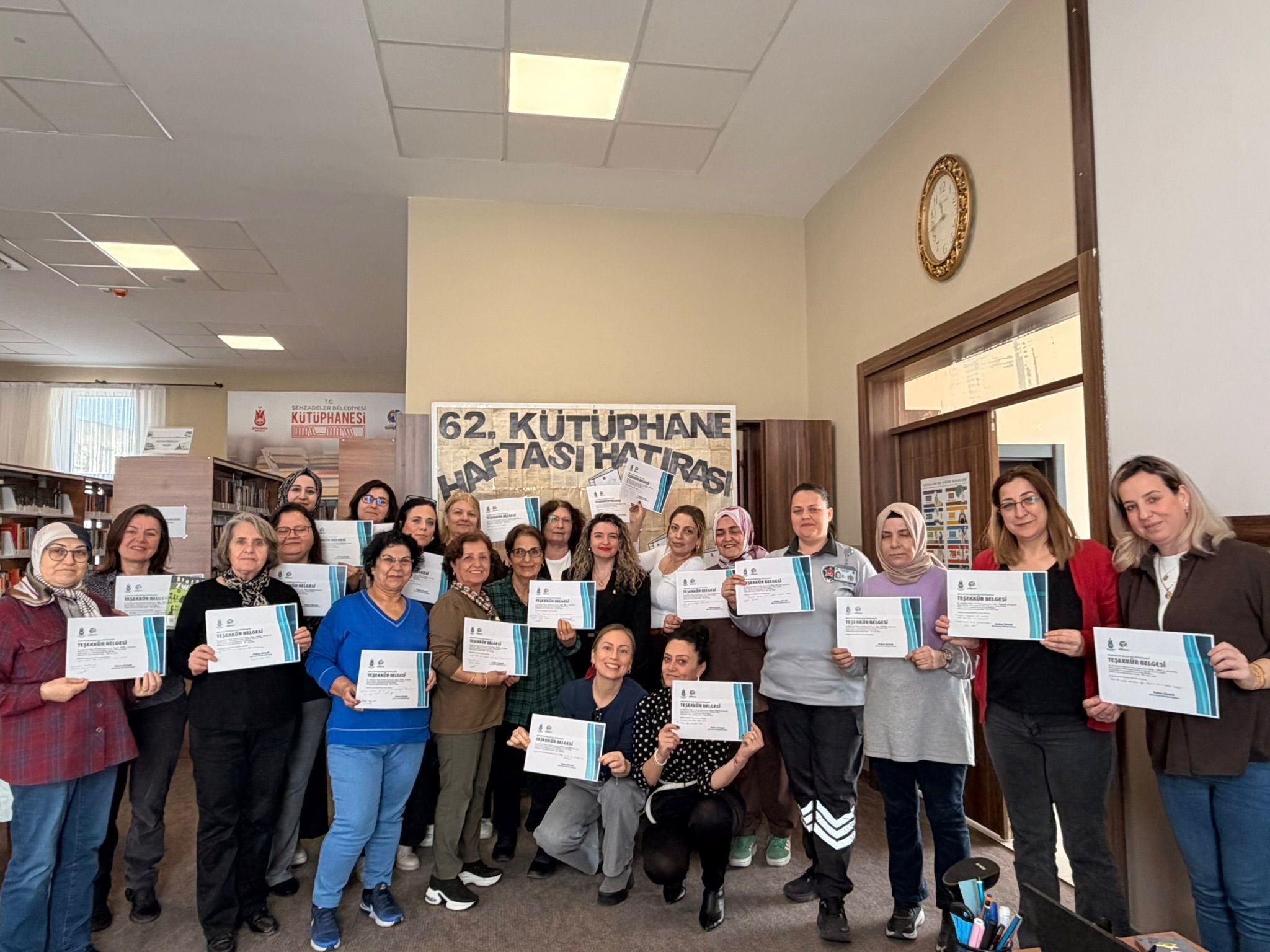 Manisa'da Kitap, Kahve, Kurabiye Buluşması (2)