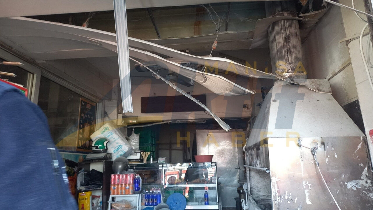 Manisa'da Korkutan Baca Yangını İş Yerinde Maddi Hasar Oluştu 5.