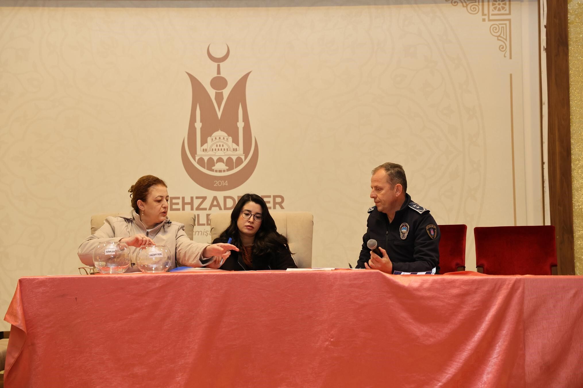 Manisa'da Pazarcılar Için Yer Belirleme Kurası Çekildi (4)