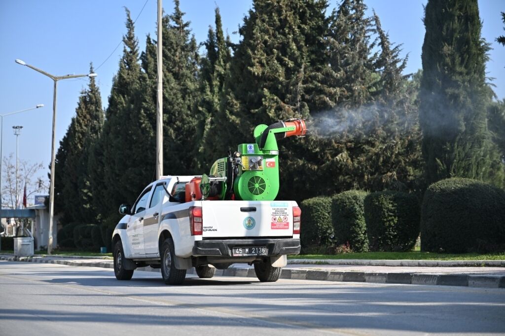 Manisa'da Vektörle Mücadelede Dronlu Takip! (2)