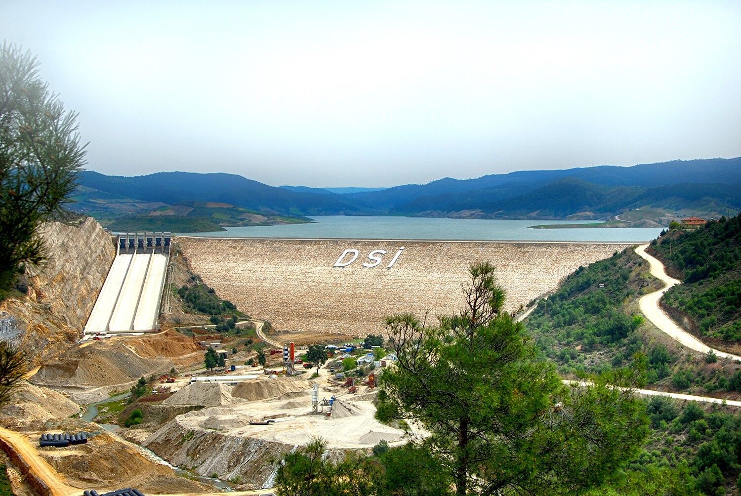 Manisa’ya 34 Baraj, 14 Gölet (1)