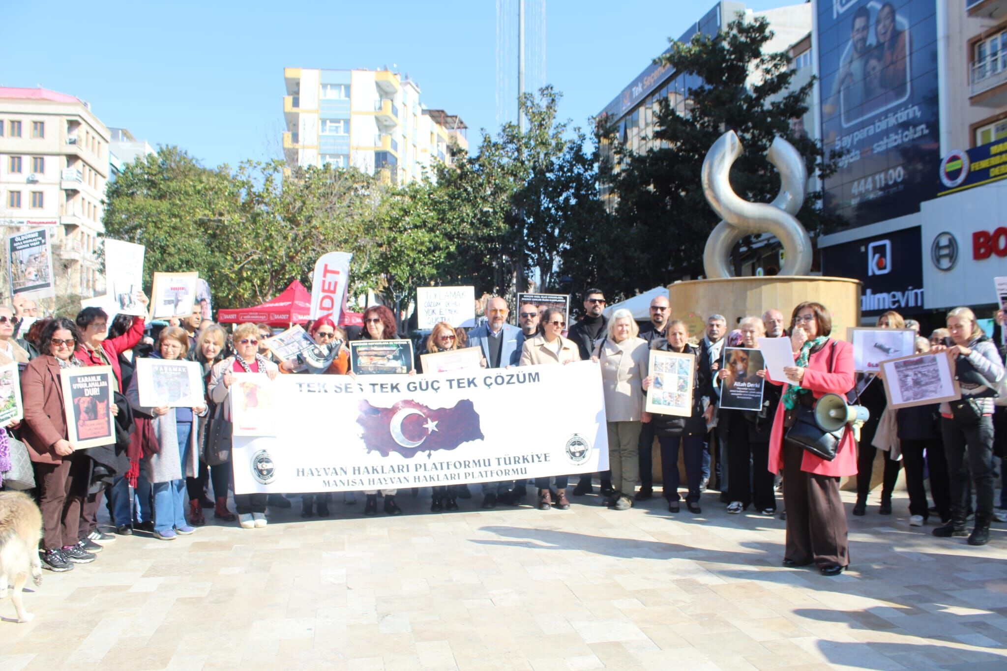 MANİSA’DA HAYVAN HAKLARI İÇİN TEK SES BU ZULMÜ KABUL ETMİYORUZ!-1