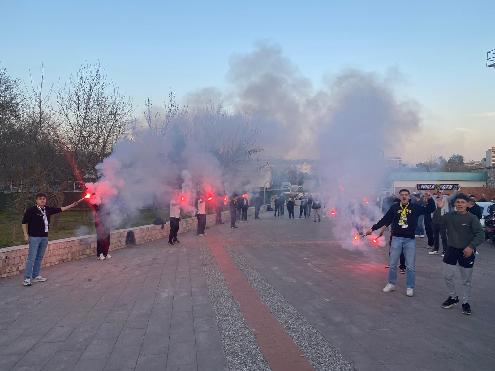 Genç Fenerbahçeliler Lideri Cem Gölbaşı, Turgutlu’daki İftar Programına Katıldı-.1.1