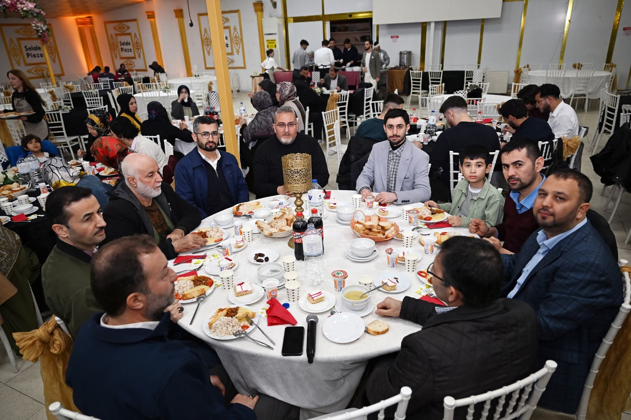 MCBÜ'de Ramazan iftarı, üniversite ailesini buluşturdu-.2.1