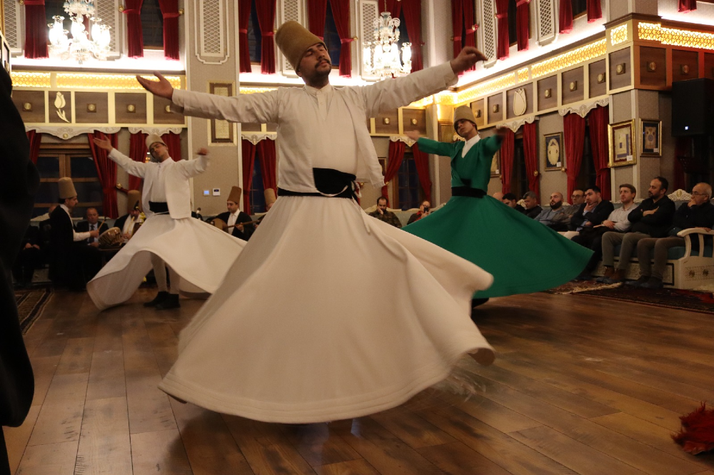 Yunusemre'de Yapılan Mevlevi Mukabelesi Programı Unutulmaz Anlar Yaşattı