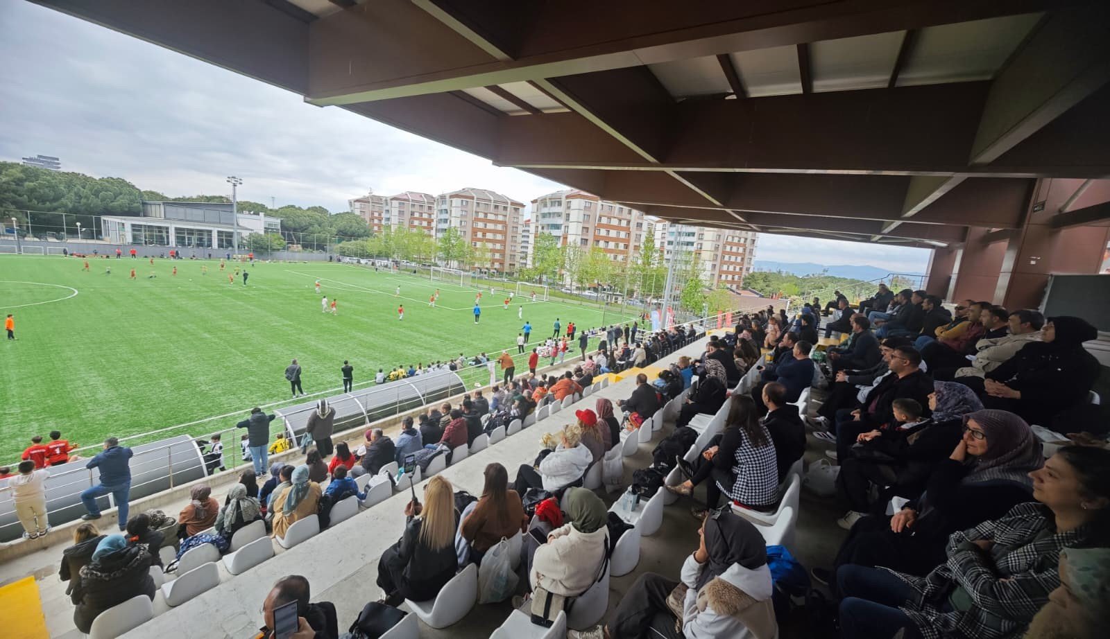23 Nisan Coşkusu Yeşil Sahada Yaşandı (2)