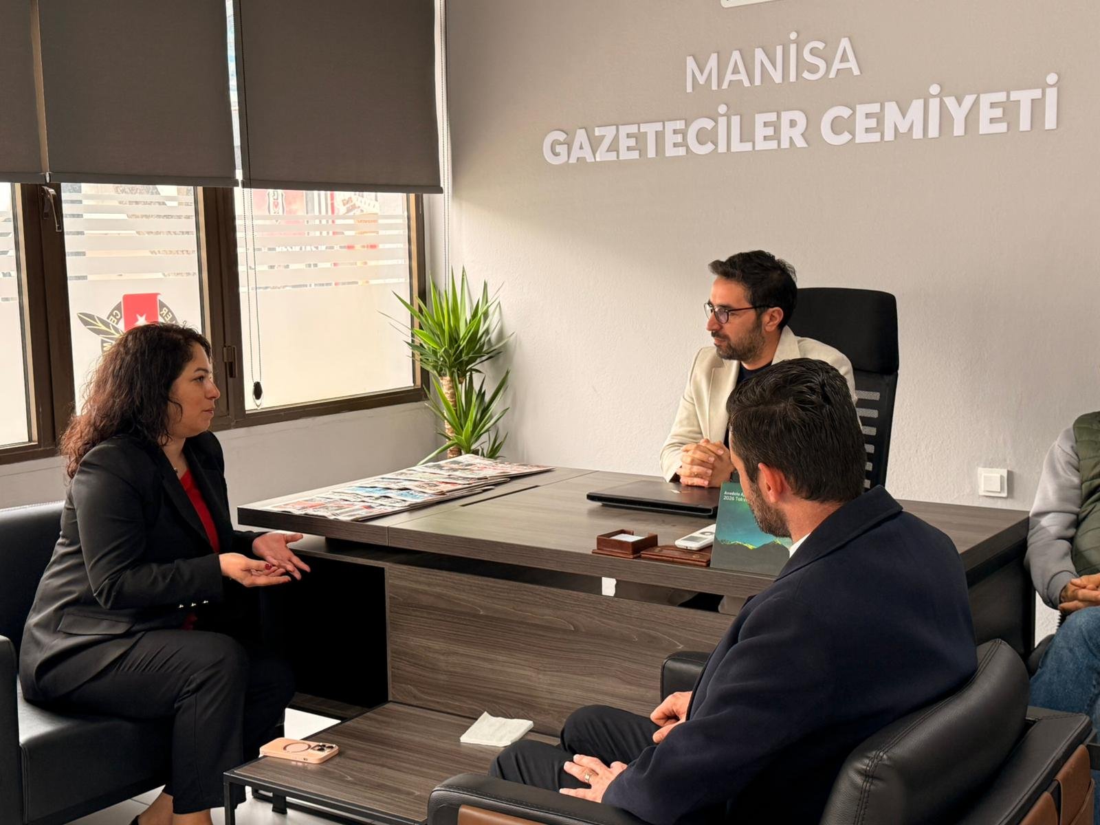 Manisa Barosu’ndan Gazeteciler Cemiyeti’ne Anlamlı Ziyaret-1