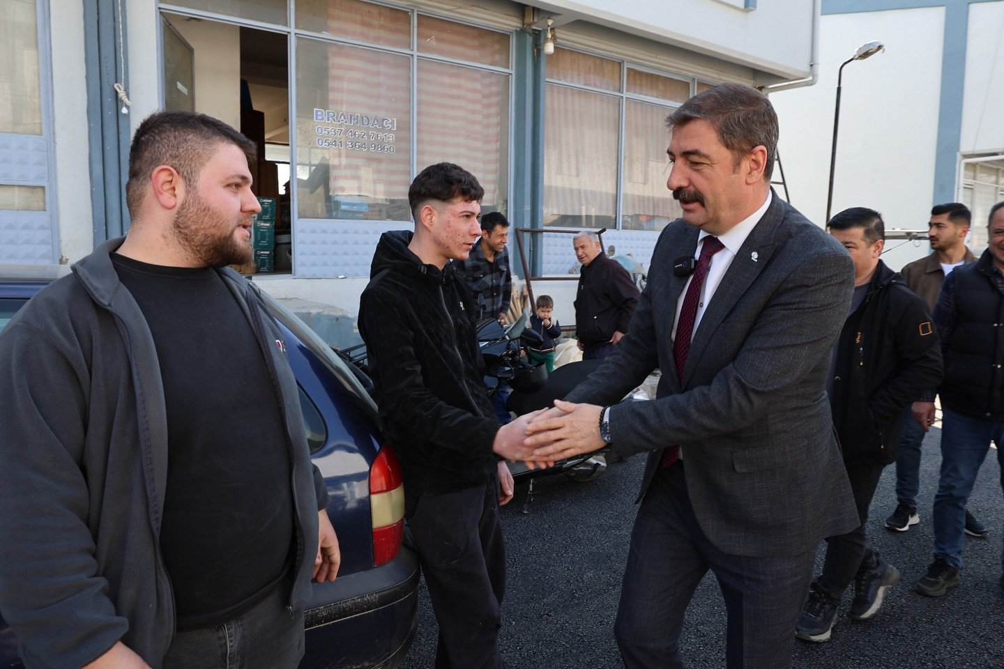 Başkan Dönmez, Ayakkabıcılar Sitesi esnafıyla kahvaltıda buluştu-.2.2