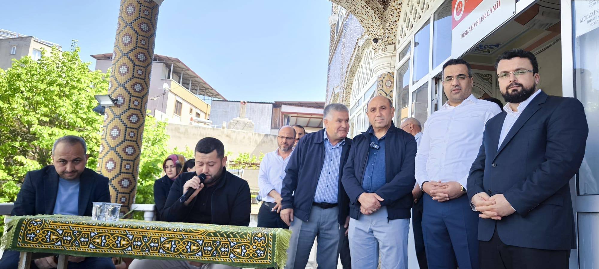 Sarıgöl’de hacı adayları dualarla kutsal topraklara uğurlandı-1