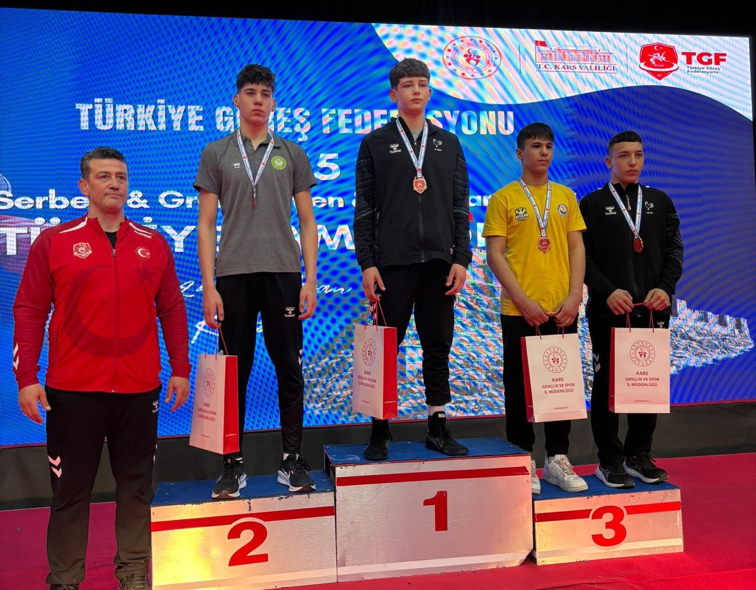 687037363 1283596487194936 7014915446087641774 N