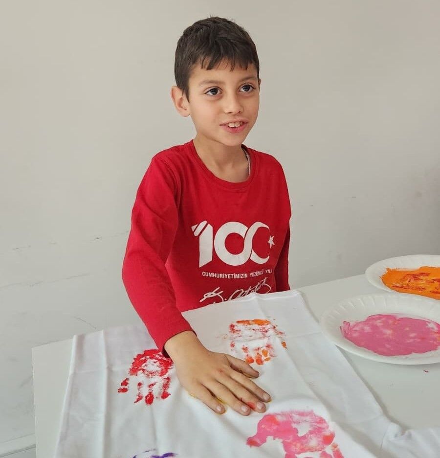 Otizm Farkındalık Günü’nde öğrencilerden anlamlı etkinlik-1