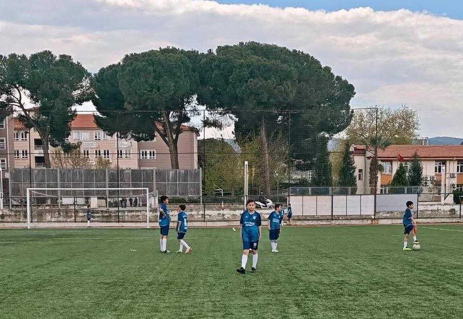 Sarıgöl'de 23 Nisan coşkusu sahada yaşandı!-1-1