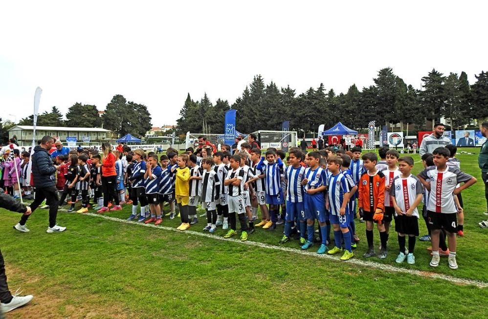 Çeşme’de U9 Futbol Festivali Heyecanı!