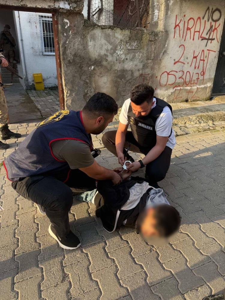 Manisa dahil 9 ilde siber suç şebekesine darbe!-1