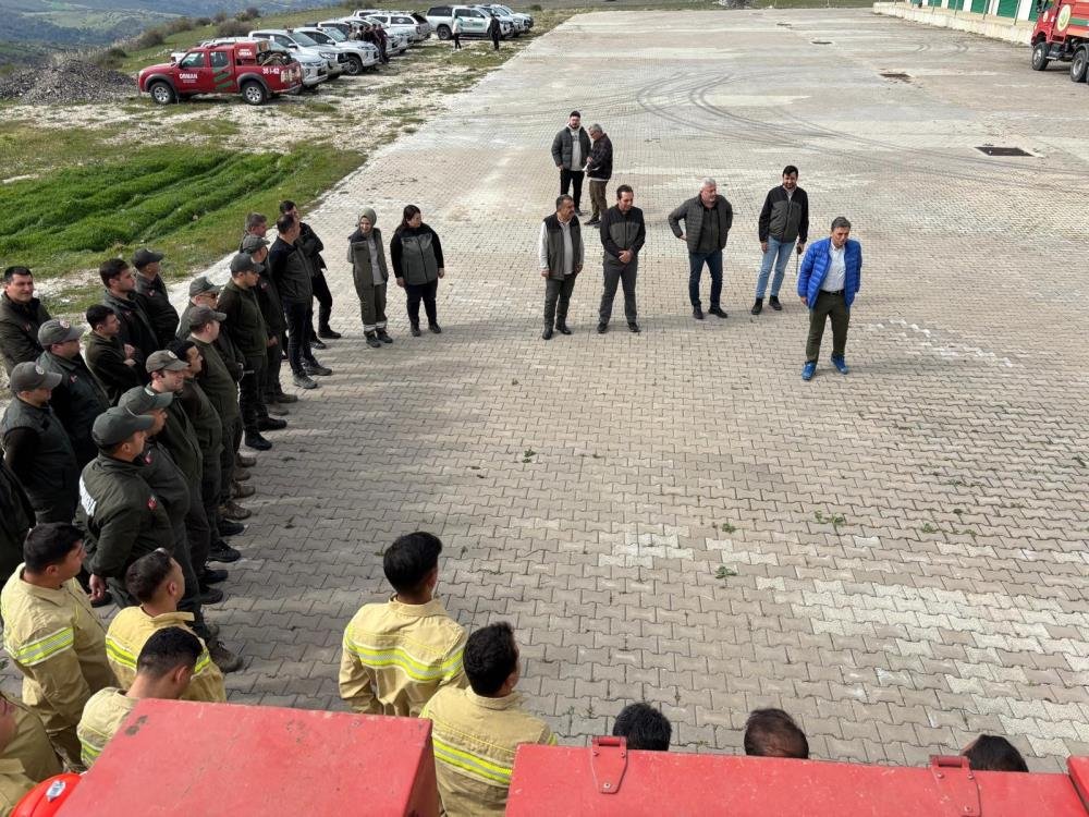 Demirci'de orman yangınlarına karşı ekipler teyakkuzda!-1
