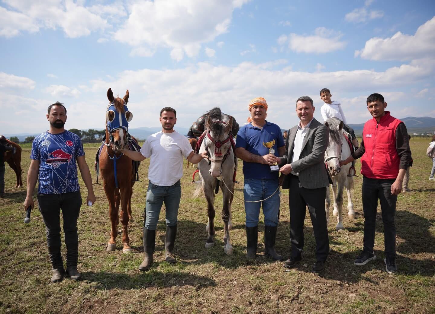Akhisar Yörükler Atlı Cirit Spor Kulübü V (1)