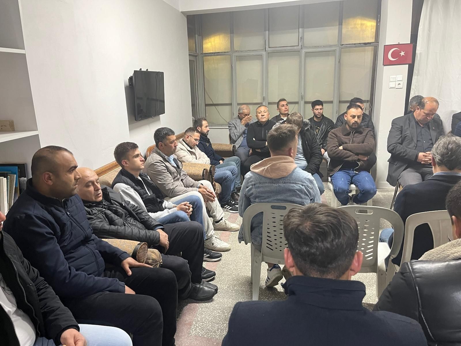 Alparslan Türkeş Demirci'de (2)