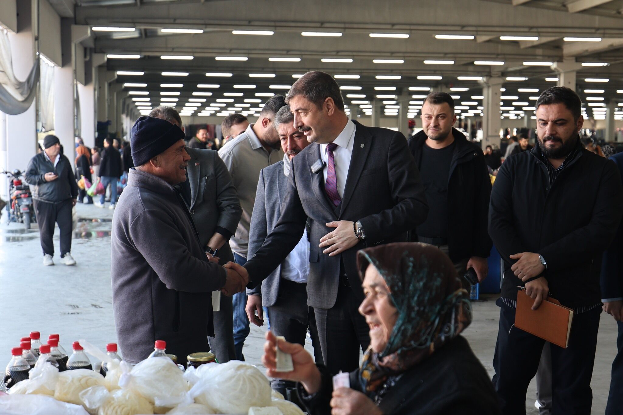 Başkan Dönmez Esnaf Ve Vatandaşlarla Buluştu! (3)