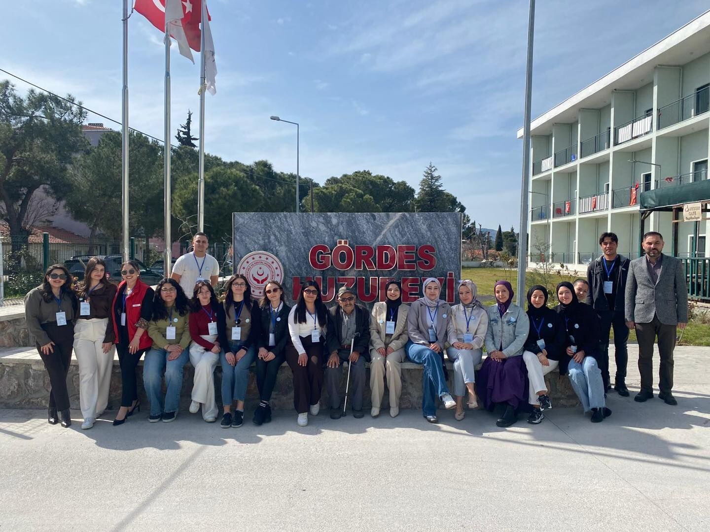 Demirci’de Kuşaklararası Akıl Yürütme Ve Vefa Atölyeleri” Projesi (1)