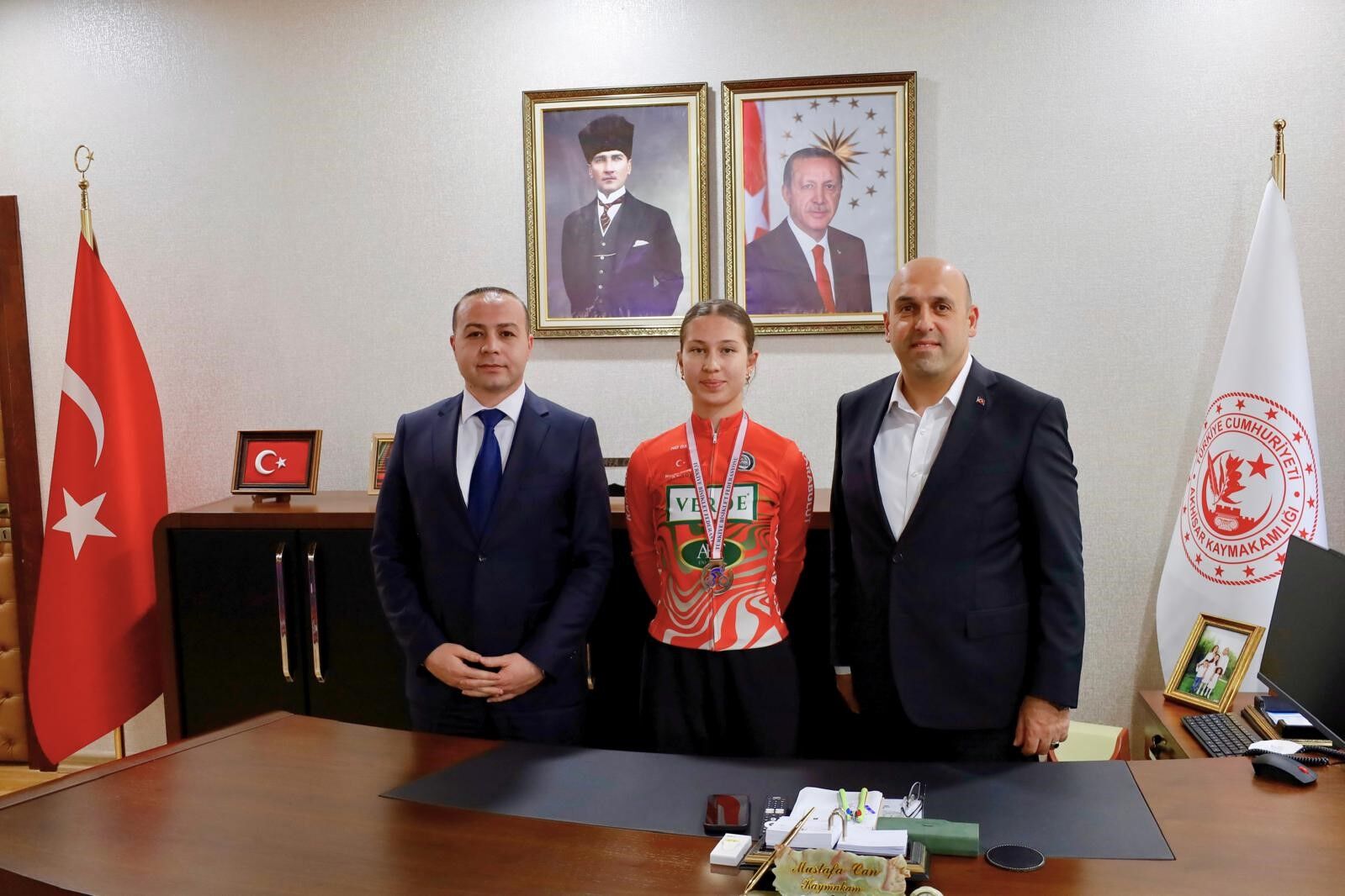 Dünya Şampiyonası Yolcusu Tunçel'den Kaymakam Can'a Ziyaret (2)