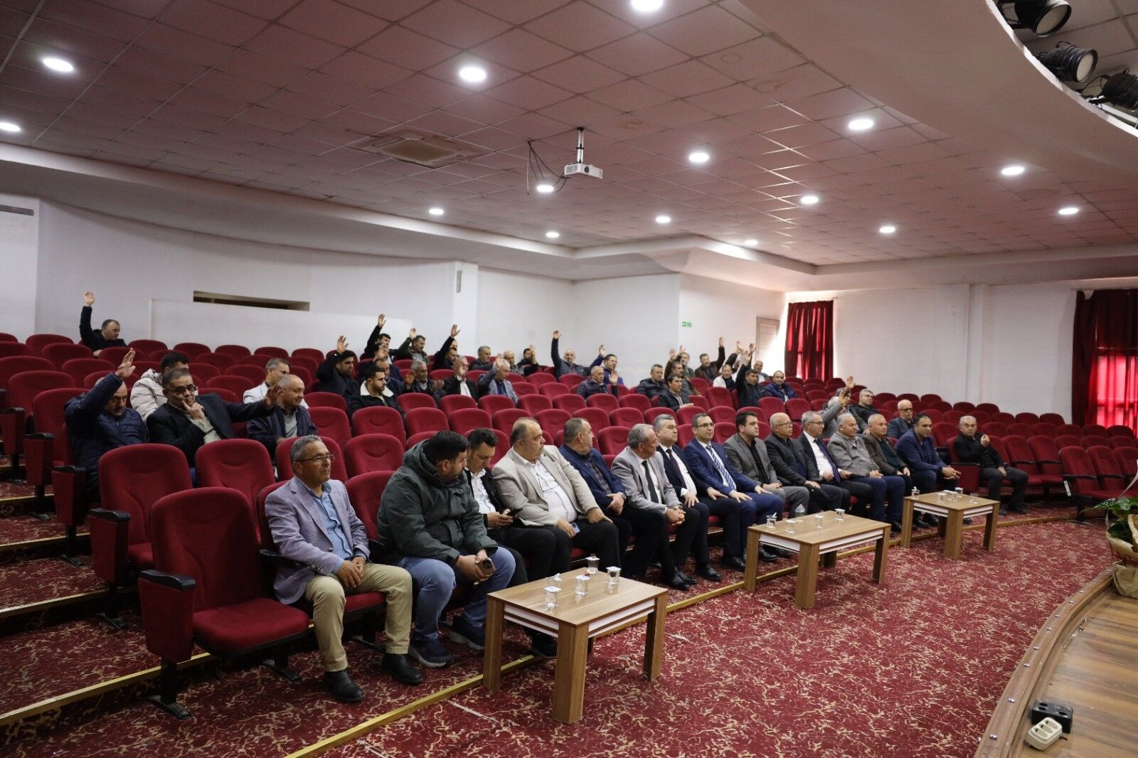 Gördes'te Başkan Karaaslan Yeniden Güven Tazeledi! (4)