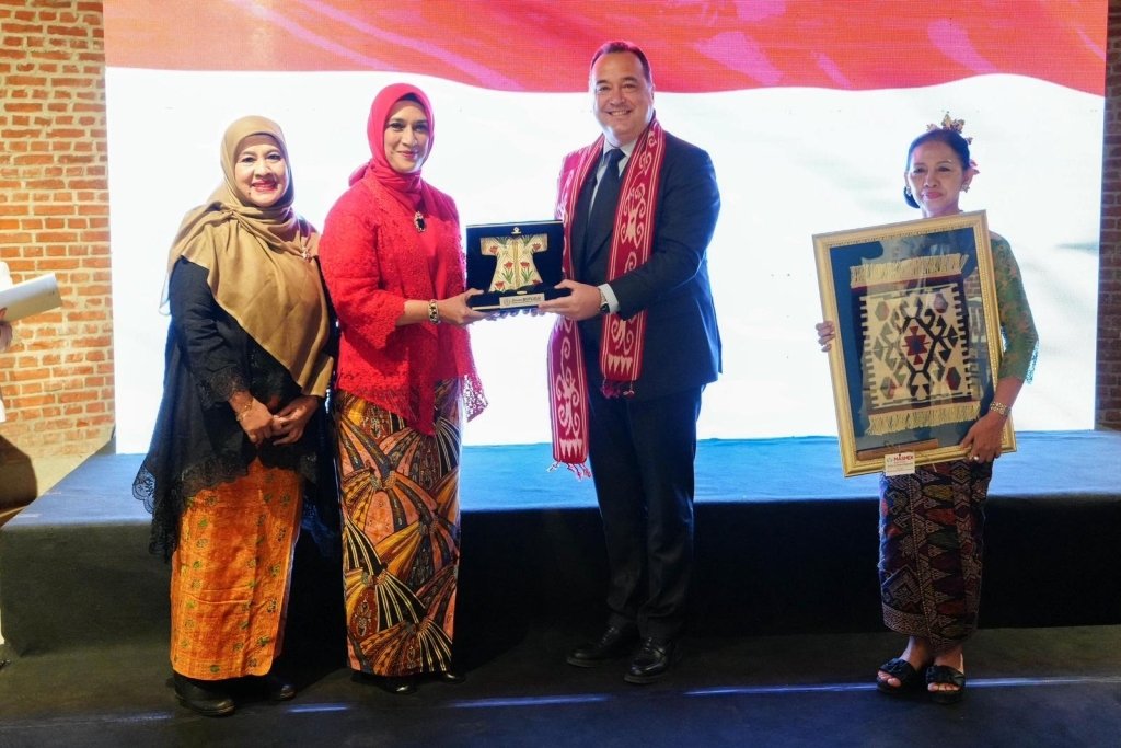 Dünyanın farklı kültürleri Manisa'da buluştu-.1.