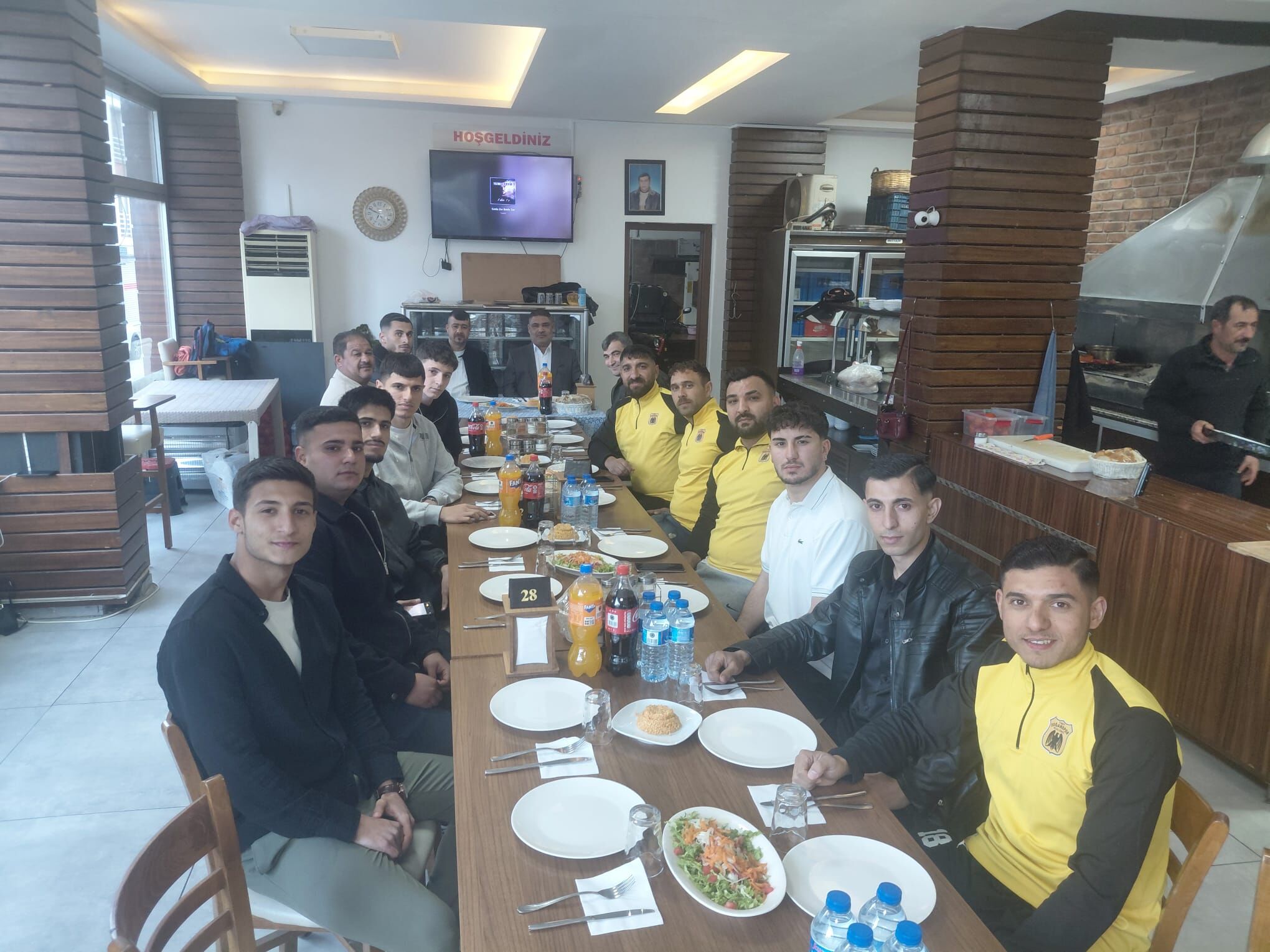 Kirkağaç 1976 Doğan Spor Kulübü Yemek Te Bi̇r Araya Geldi̇ (2)