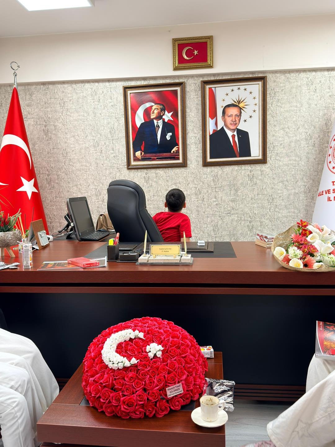 Kuduret Gültaş’ın Makam Koltuğuna Oturdu (5)