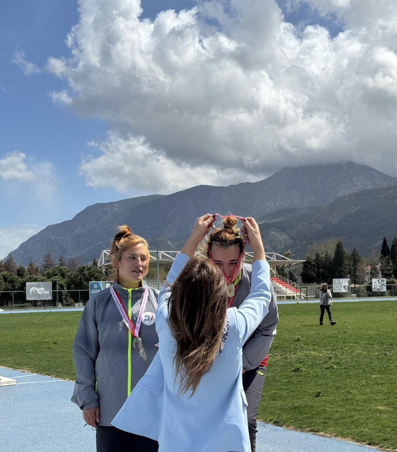 Kuduret Gültaş'tan Özel Sporculara Madalya! (1)