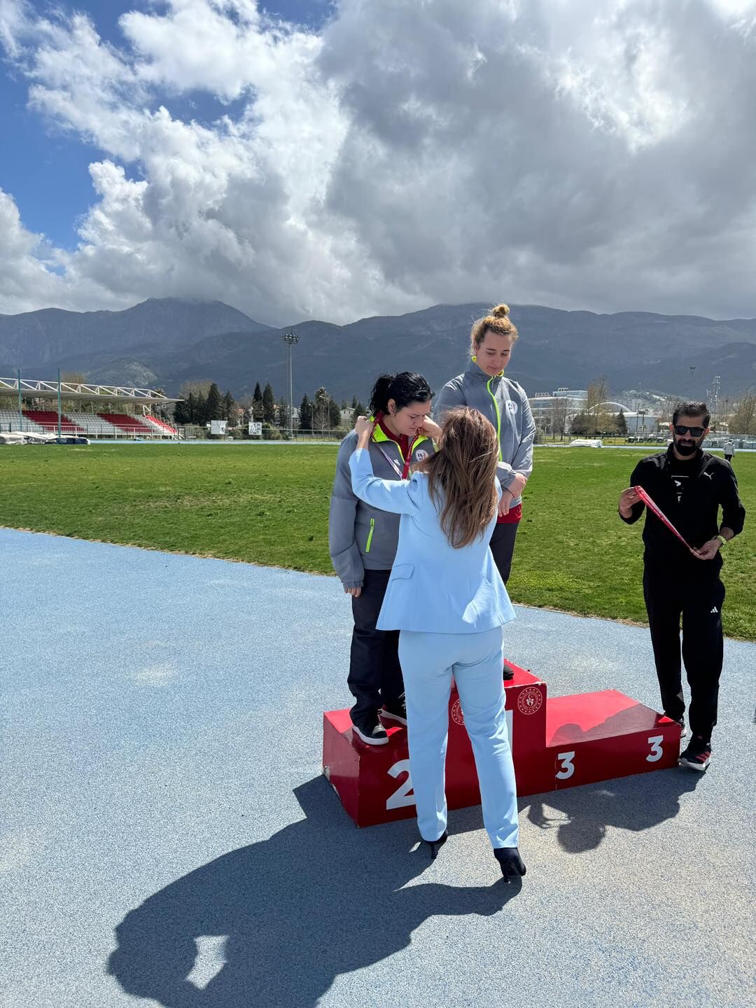 Kuduret Gültaş'tan Özel Sporculara Madalya! (3)