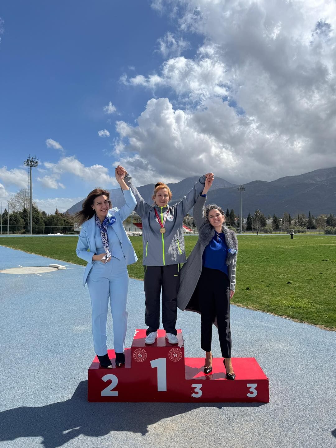 Kuduret Gültaş'tan Özel Sporculara Madalya! (4)