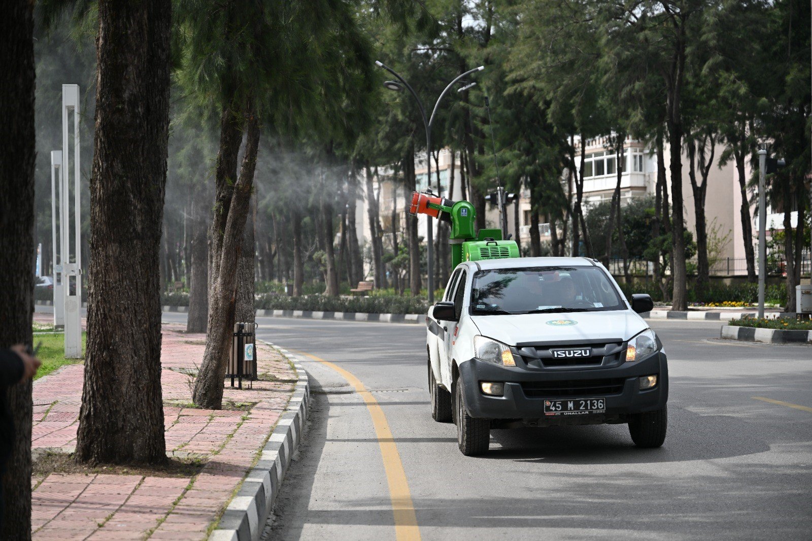 Manisa Büyükşehir Belediyesi, Ilaçlama Çalışmalarını Hızlandırdı (1)