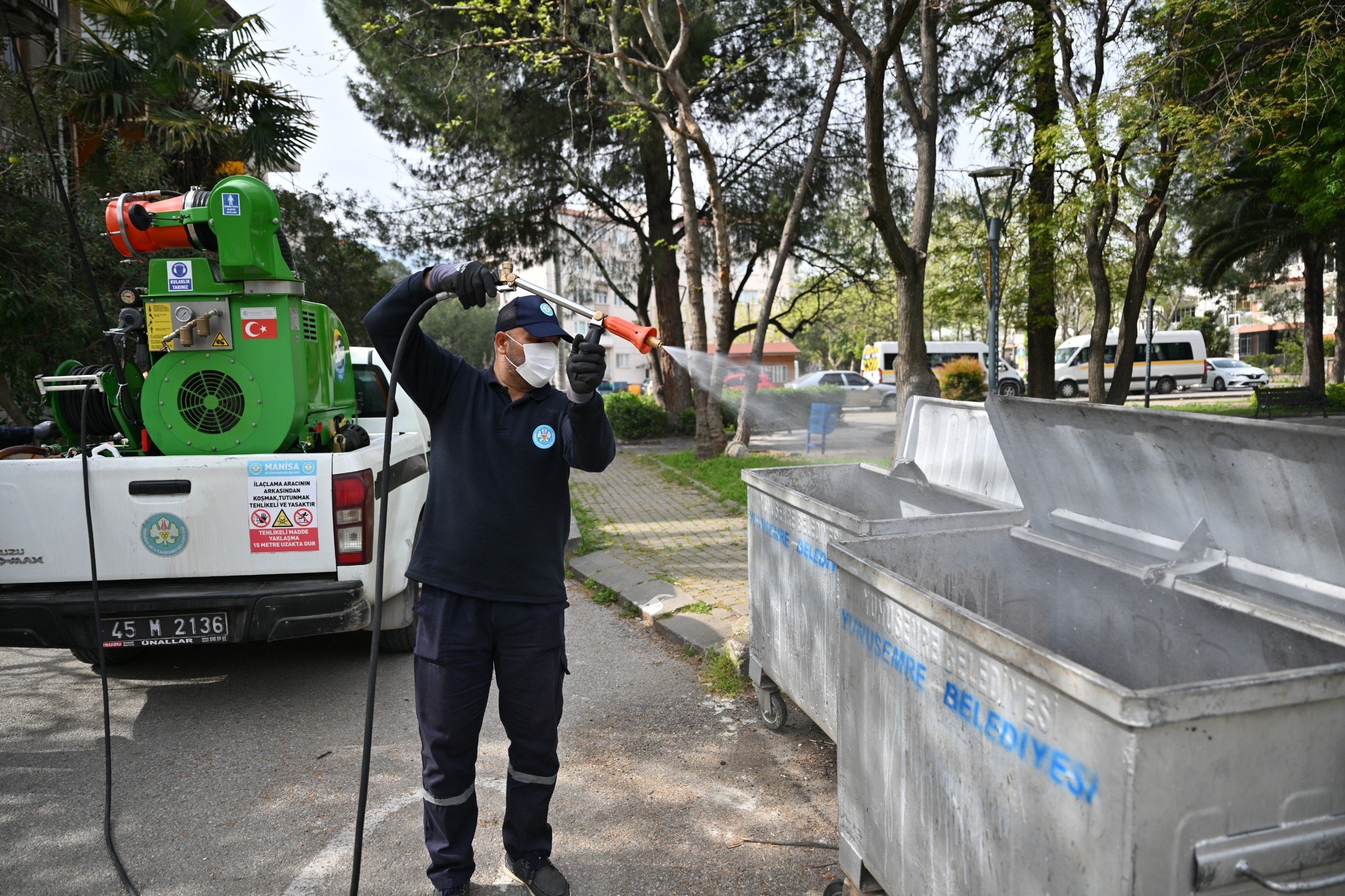 Manisa Büyükşehir Belediyesi, Ilaçlama Çalışmalarını Hızlandırdı (2)