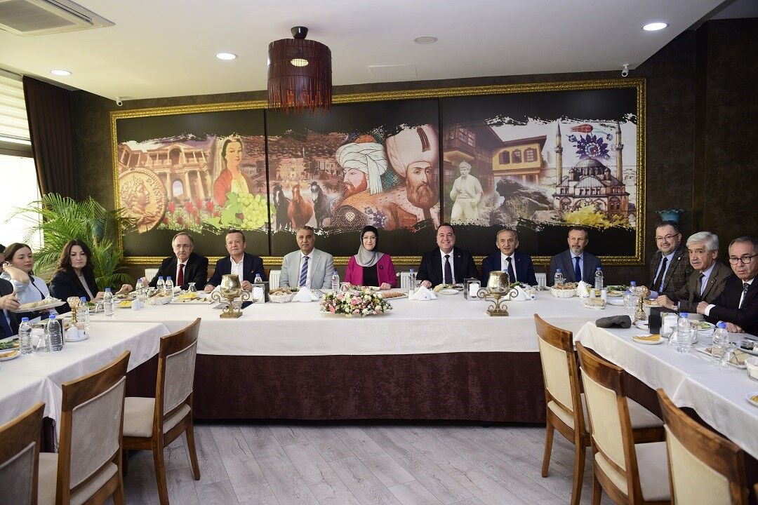 Manisa Cbü Yükseköğrenim Vakfı (4)