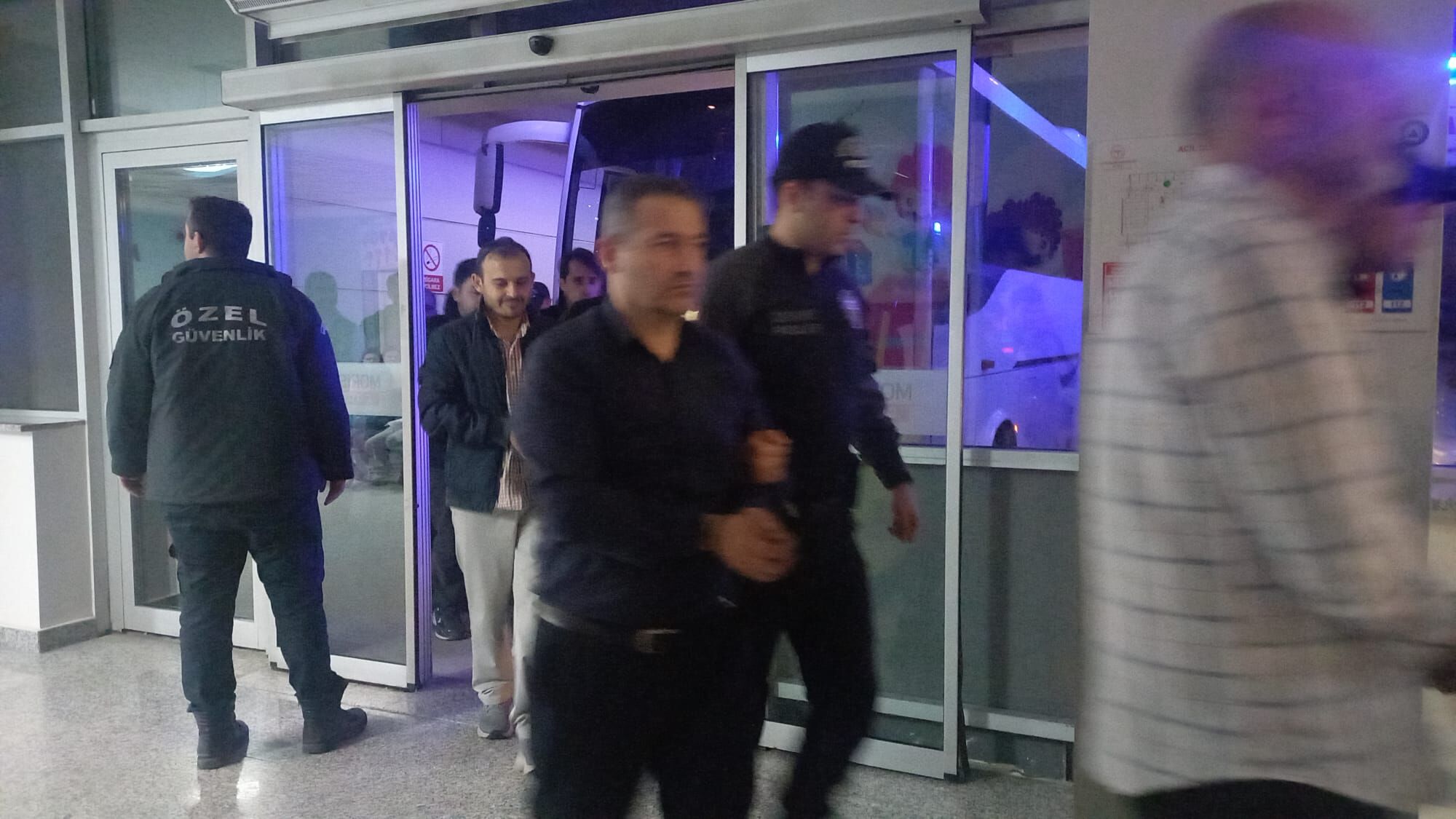 Manisa Cumhuriyet Başsavcılığı Koordinesinde, İl Emniyet Müdürlüğü Terörle Mücadele Ve İstihbarat Şube Müdürlüklerince Yürütülen Çalışmalar Kapsamında, Örgütün Il Genelinde Yeniden Yapılanma Arayışında Olduğu Tespit Ed (3)