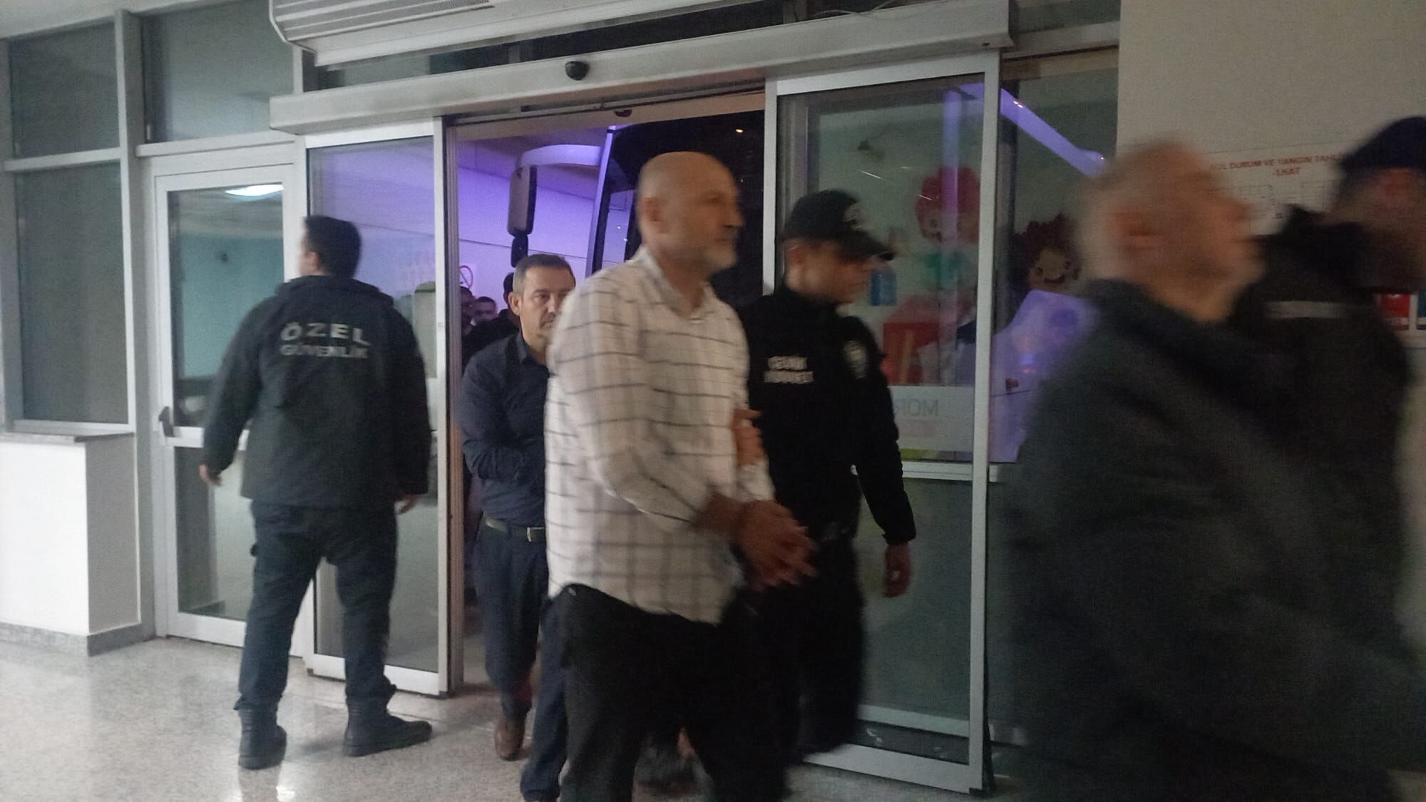 Manisa Cumhuriyet Başsavcılığı Koordinesinde, İl Emniyet Müdürlüğü Terörle Mücadele Ve İstihbarat Şube Müdürlüklerince Yürütülen Çalışmalar Kapsamında, Örgütün Il Genelinde Yeniden Yapılanma Arayışında Olduğu Tespit Ed