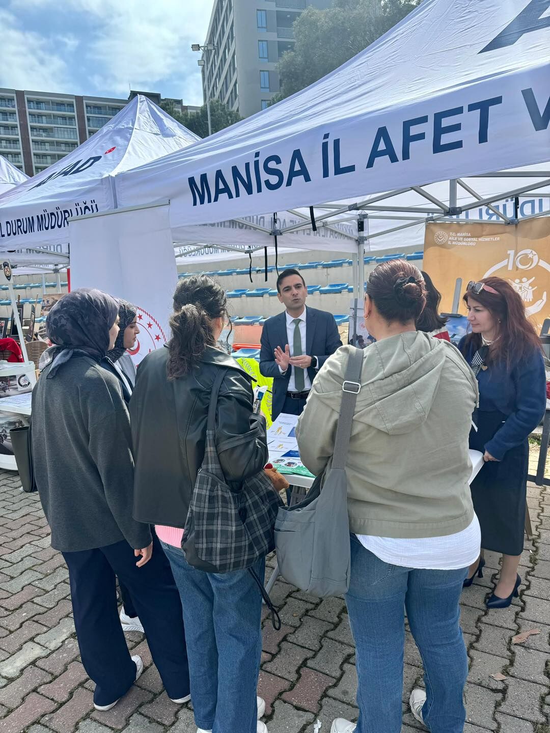 Manisa'da Afetlerde İnsan Olmak Sempozyumu (3)