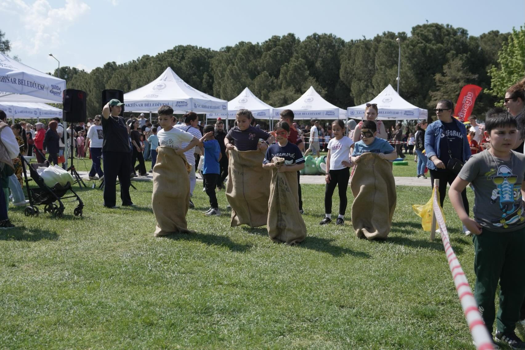 Manisa'da Çocuklar Doyasıya Eğlendi! (4)