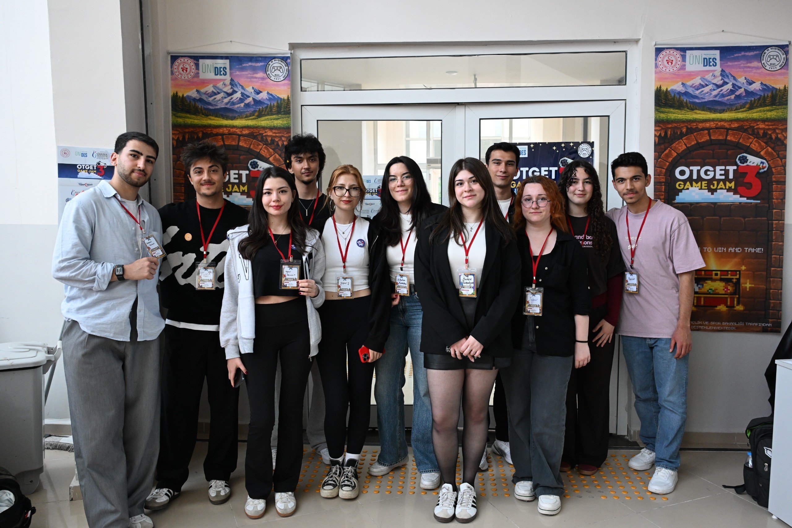 Manisa'da Öğrencilere Yapay Zekanın Önemi Anlatıldı (4)