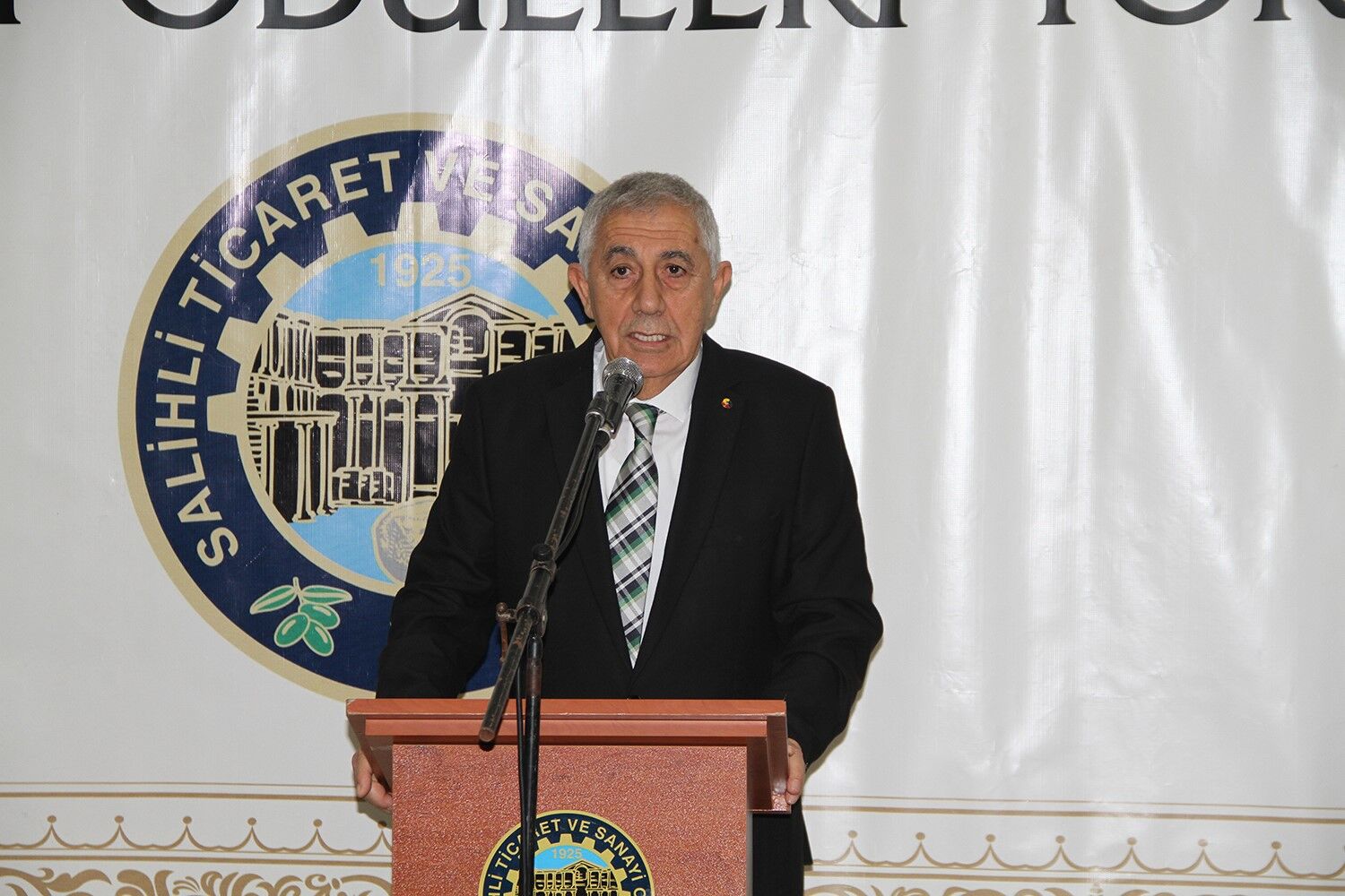 Manisalı Iş Insanlarına Ödül Takdim Edildi! (5)