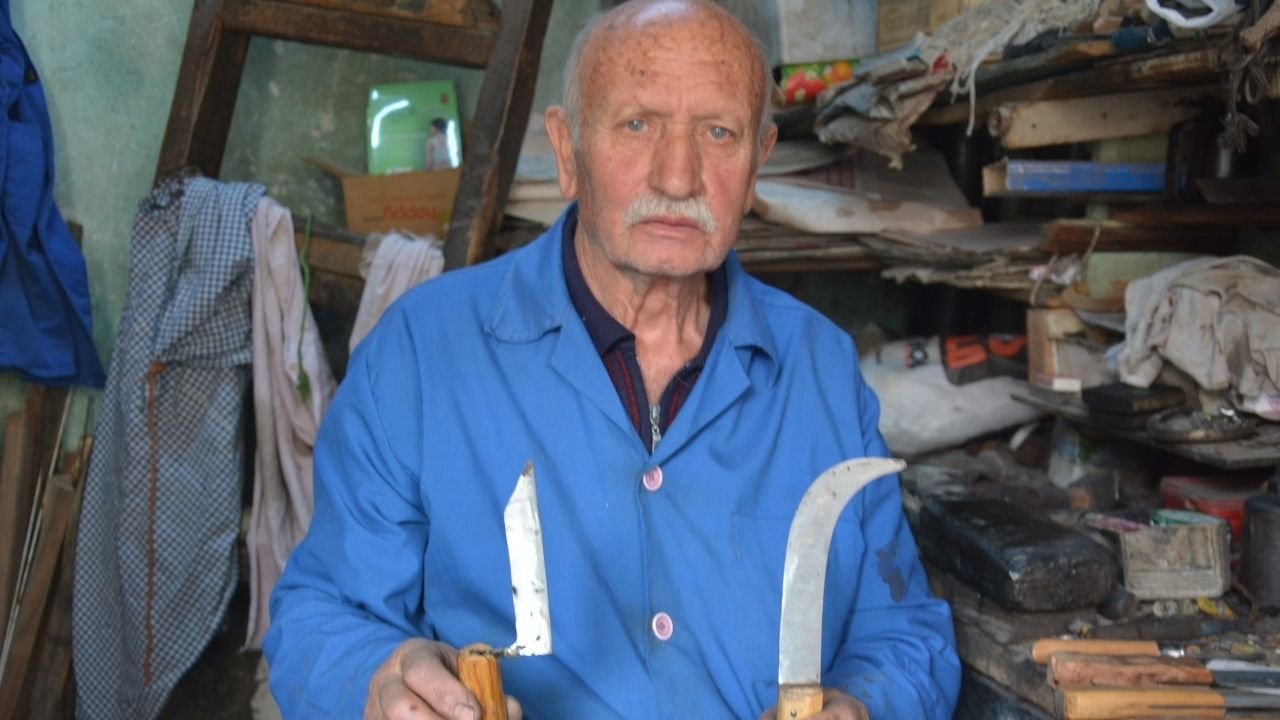 Manisalı Usta, Yarım Asırlık Zanaatını Ilk Günkü Aşkla Sürdürüyor .1