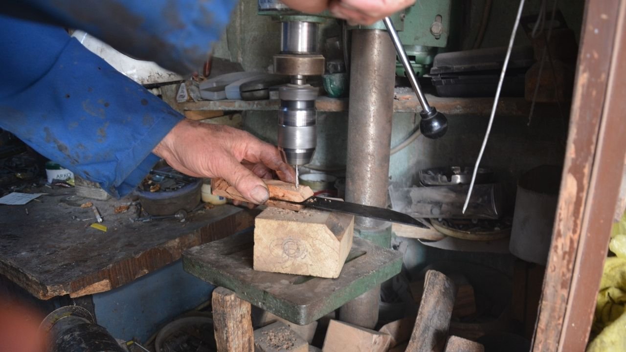 Manisalı Usta, Yarım Asırlık Zanaatını Ilk Günkü Aşkla Sürdürüyor .4