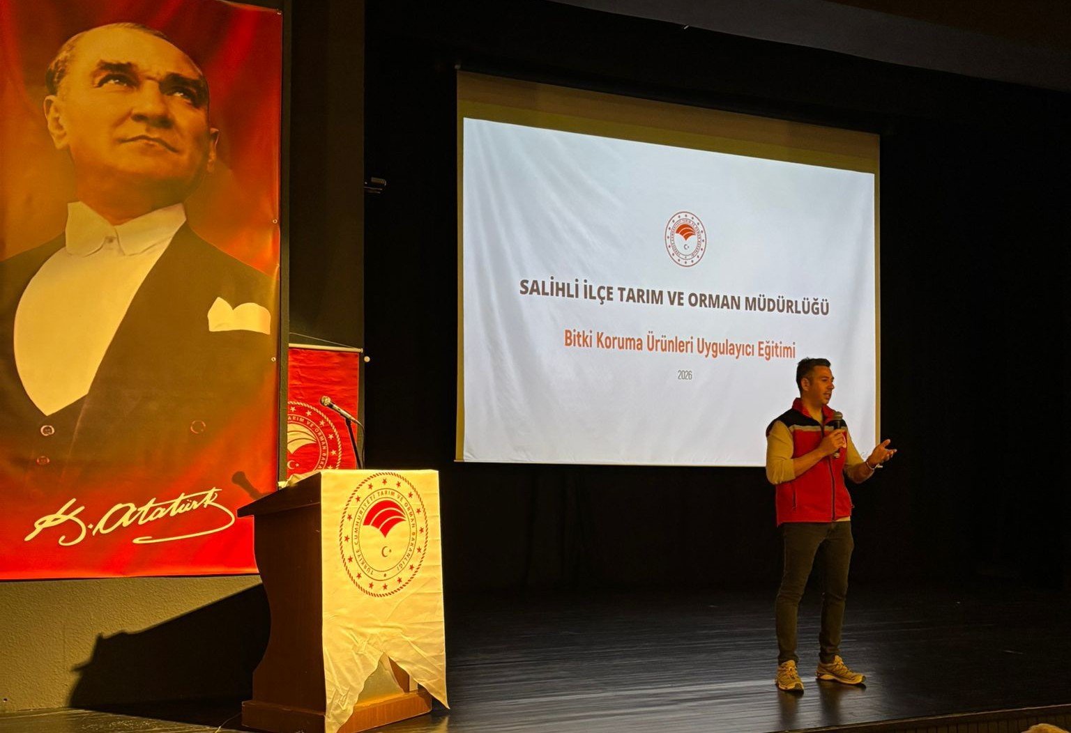 Salihli’de Üreticilere Bitki Koruma Ürünleri Eğitimi (1)