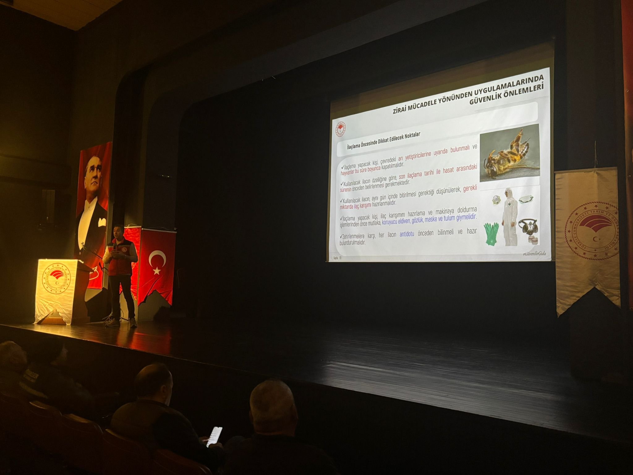 Salihli’de Üreticilere Bitki Koruma Ürünleri Eğitimi (2)