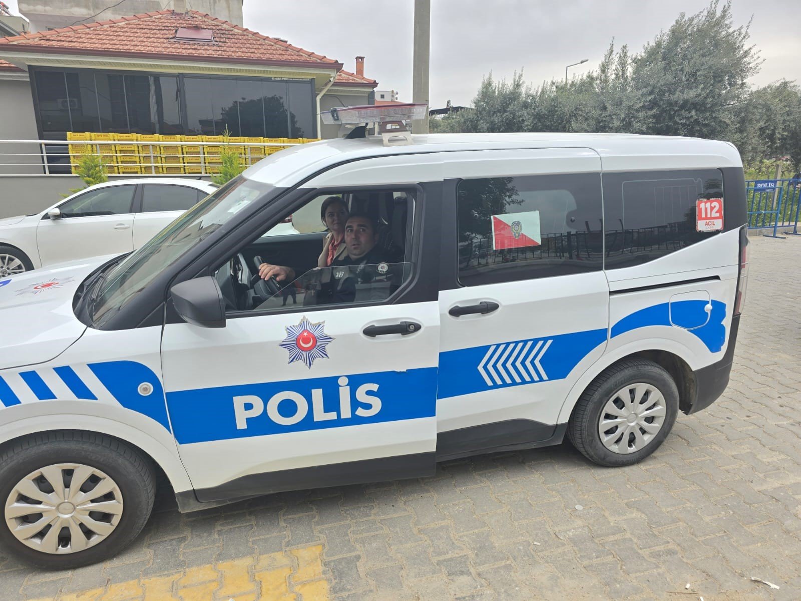 Sarıgöl Emniyeti’nden Özel Öğrencilere Anlamlı Jest! (2)-1