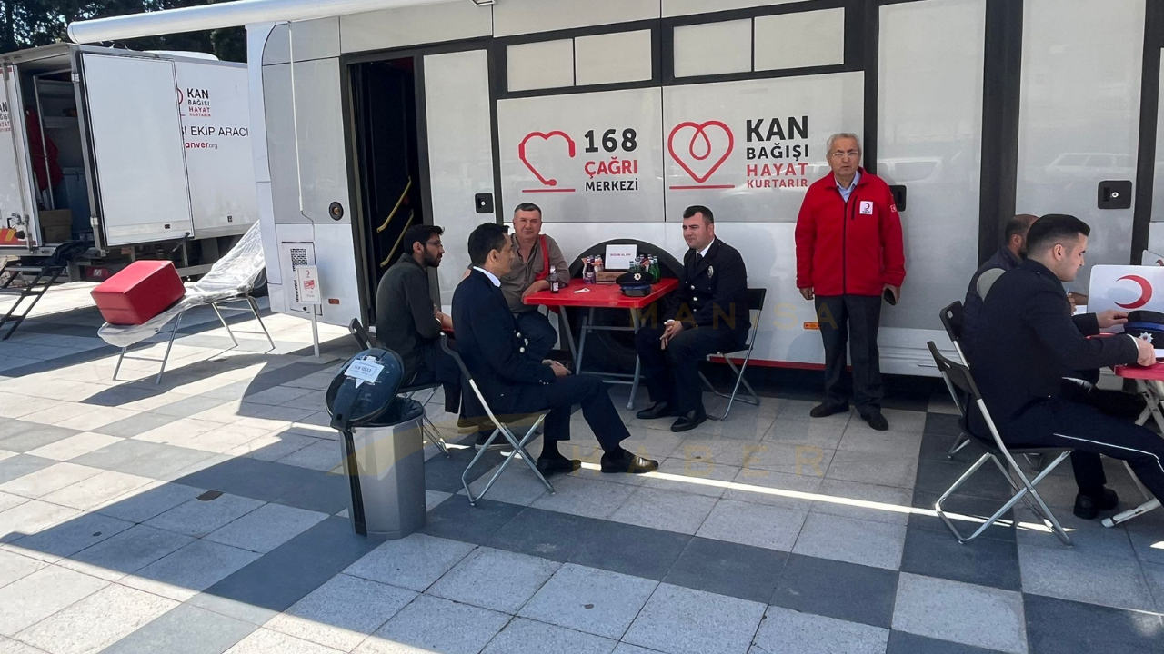Sarıgöl'de Polis Haftası’nda Anlamlı Kan Bağışı Kampanyası! (5)